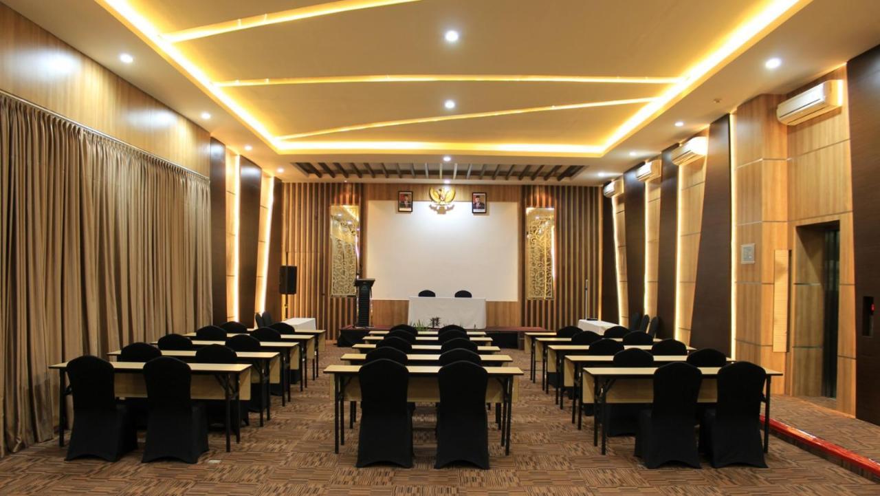 Khas Semarang Hotel Exterior photo